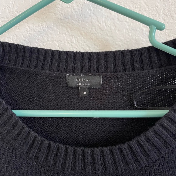 Flower embroidered sleeve sweater - Picture 5 of 5